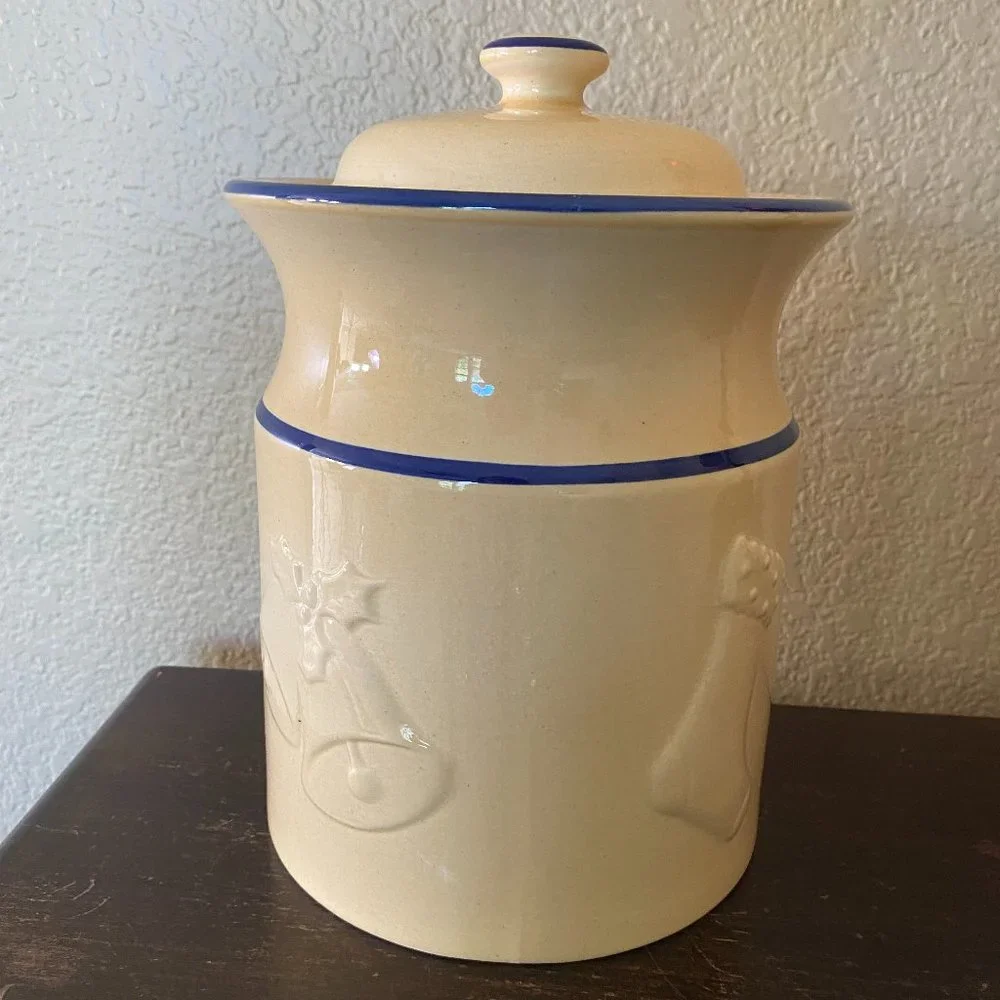 Vtg Williams Sonoma Embossed Stoneware Canister Christmas Cookie Jar England